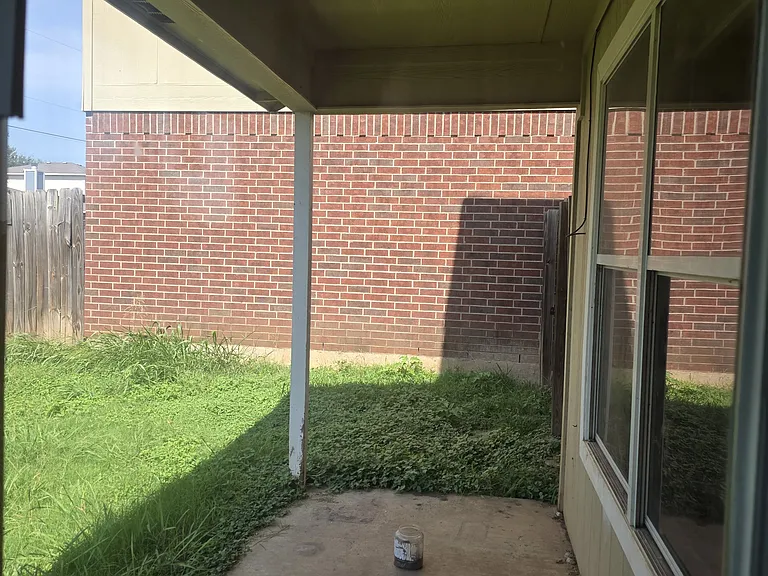 3406 Regency Ct — Photo 16