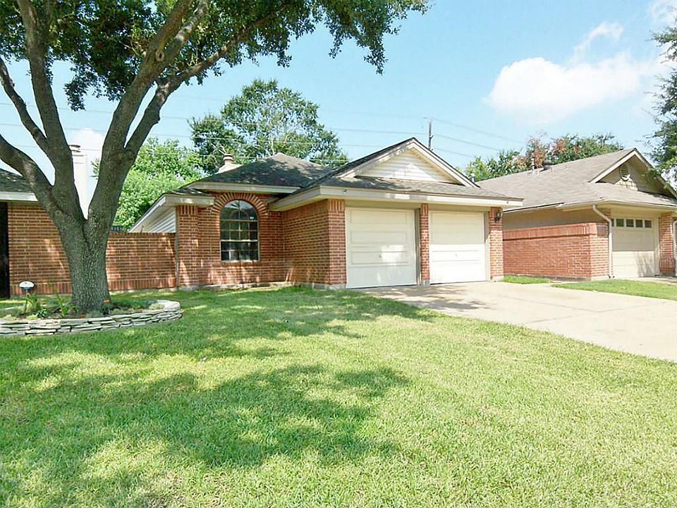 1st image of 8571 Pool Creek Dr