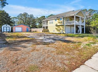 405 Fayetteville Avenue, Carolina Beach, NC 28428