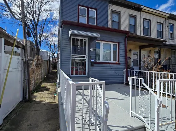 2254 Pratt St, Philadelphia, PA 19137