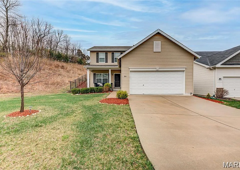 911 Meramec Grove Ct