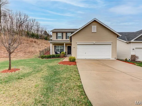 911 Meramec Grove Ct, Ballwin, MO 63021