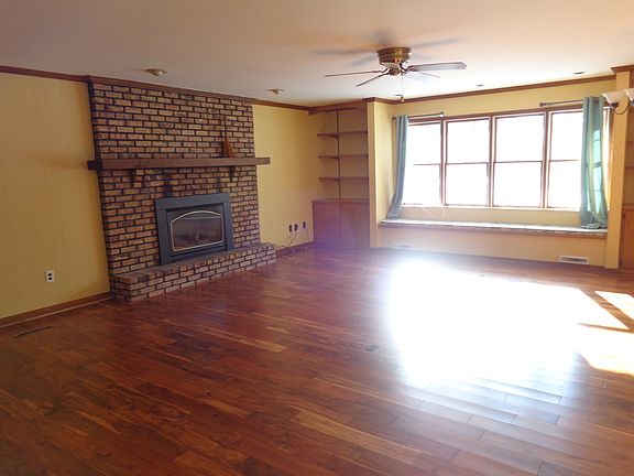 4th image of 5938 Darline Dr