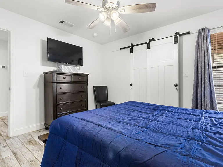 2913 Longleaf Dr — Photo 11