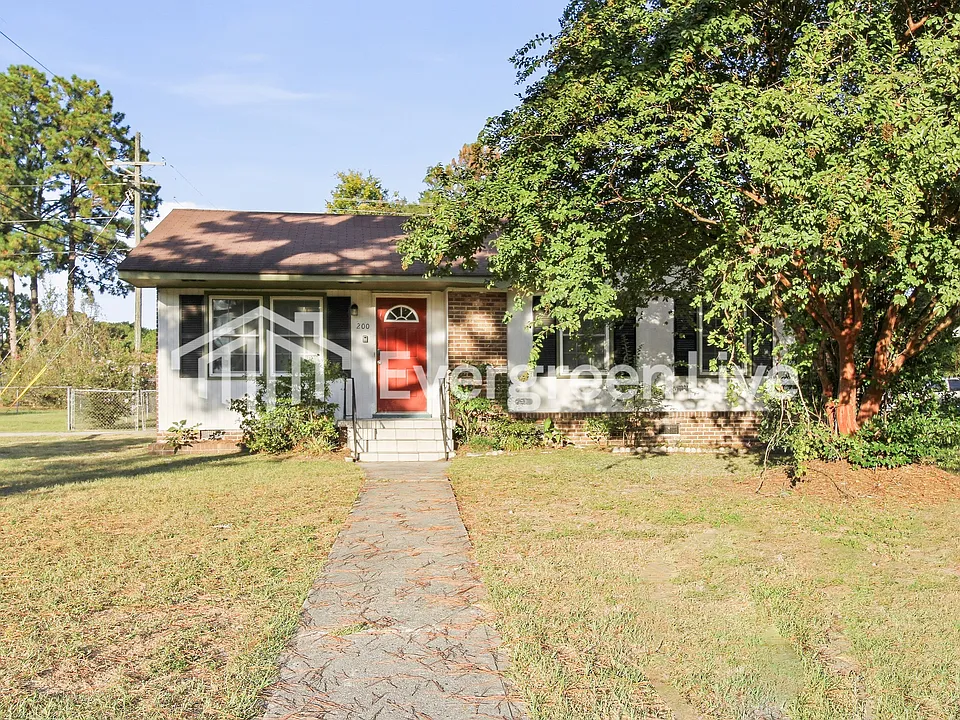 200 Redwood Ct