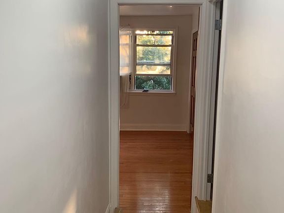 2nd image of 5923 160th St Floor 2