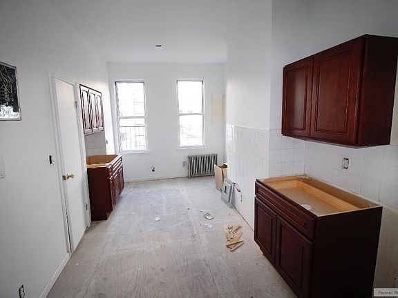4th image of 1417 Dekalb Ave APT 3R