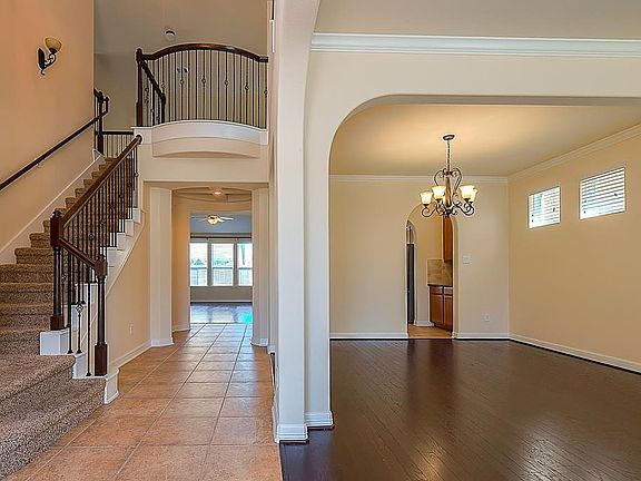 4th image of 29986 Cloud Brook Ln