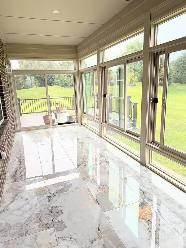 4 bed, 4.5 bath, 5000 sqft, $4,395 — Photo 4