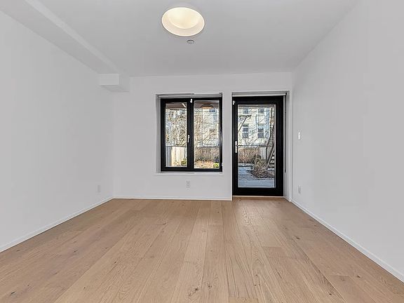 4th image of 245 President St #B
