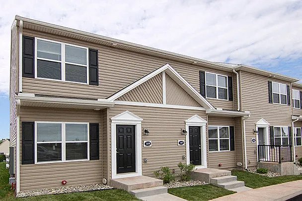 Towns at Woodridge — Photo 23