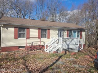 2113 Wild Laurel Dr, Long Pond, PA 18334