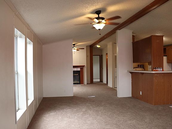 2nd image of 145 Redwood Dr