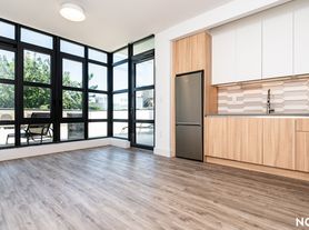584 4th Ave