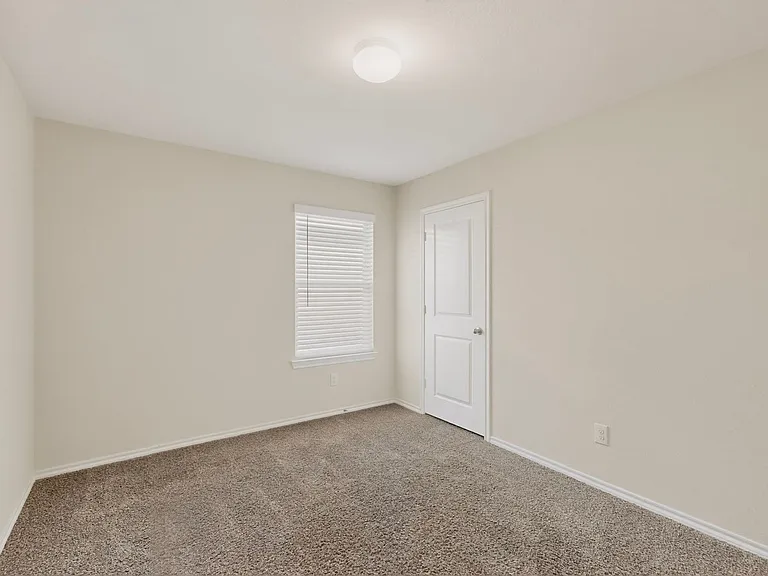 1901 Princeton Ave — Photo 31