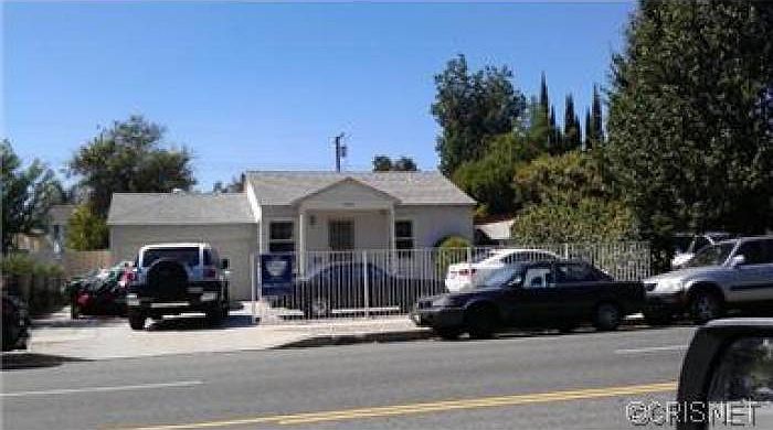 2nd image of 8419 Corbin Ave