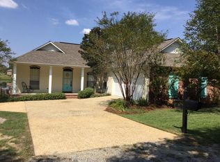 15 Shoreline Dr, Petal, MS 39465