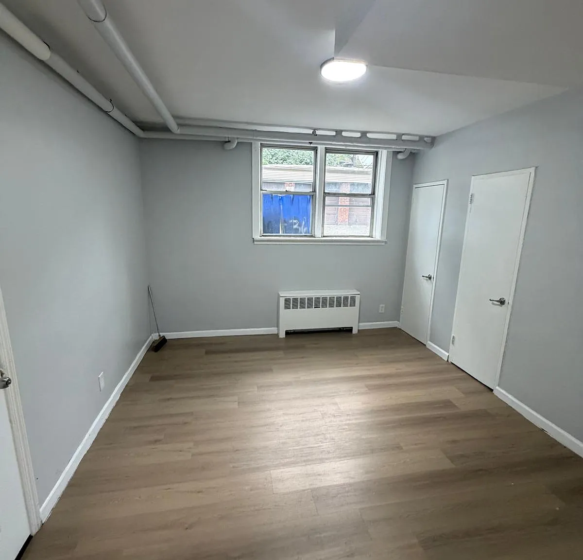 2 bed, 1000 sqft, $1,750 — Photo 3