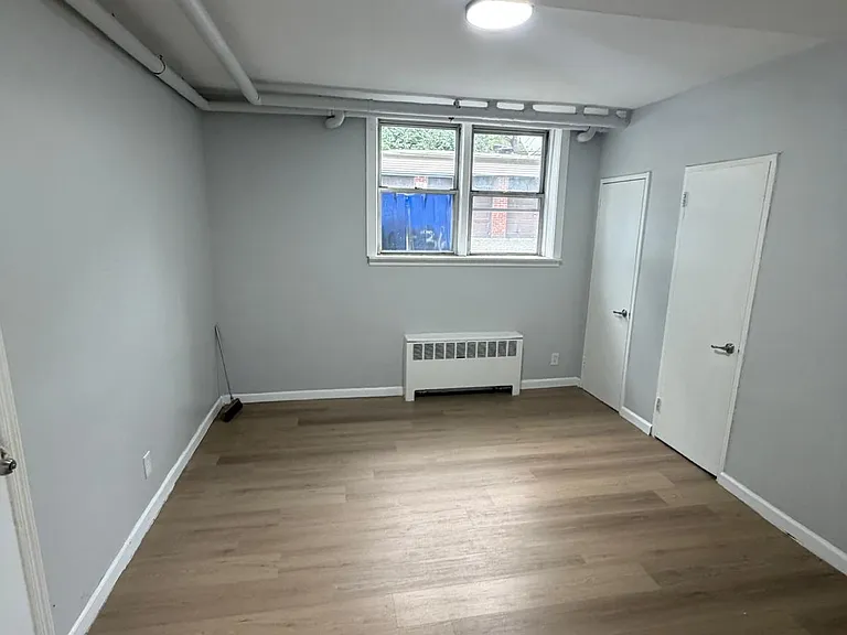 40 Irving St #B1 — Photo 5