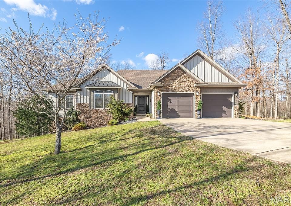 1st image of 224 Timber Ln