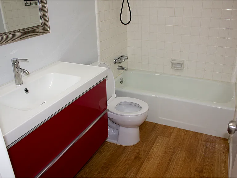 2305 Harvard Dr — Photo 13