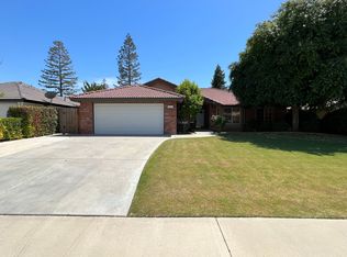 9211 Oak Hills Ave, Bakersfield, CA 93312