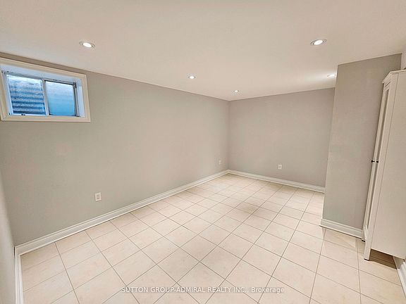 3rd image of 103 Kingsnorth Blvd