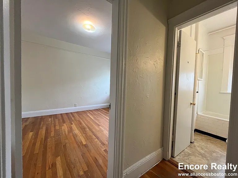 1688 Commonwealth Ave #3 — Photo 13