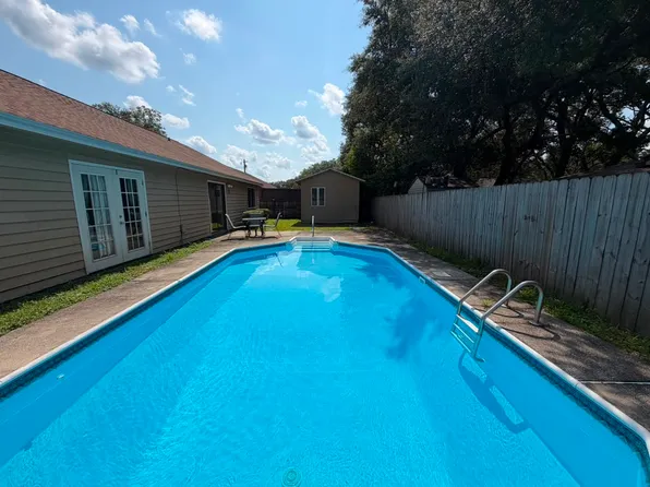 289 Honeysuckle Way, Niceville, FL 32578