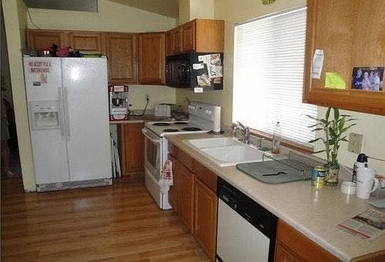 2nd image of 3440 Briar Ln