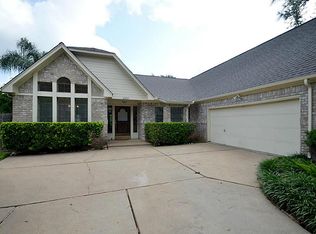 4307 Three Rivers Dr, Sugar Land, TX 77478