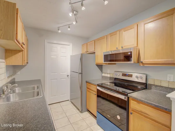 135 Dale Hollow Dr APT 2, Erlanger, KY 41018