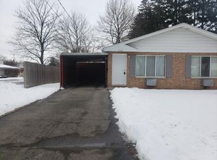 2122 Blackmore St #2122, Saginaw, MI 48602