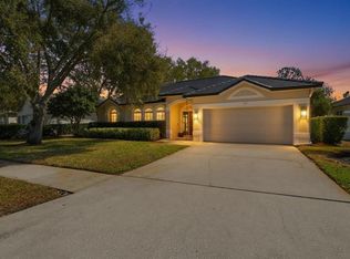 1857 Riveredge Dr, Tarpon Springs, FL 34689