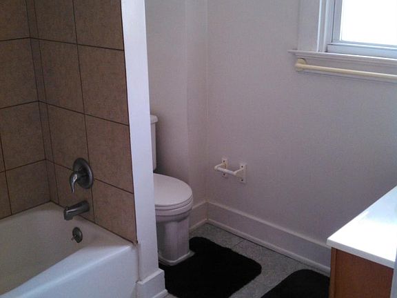 5th image of 3647 Burch Ave #2