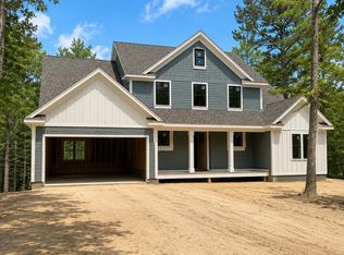 8 Osprey Ct, Mashpee, MA 02649