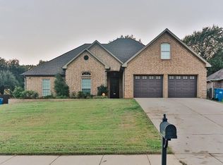 224 Heritage Ct, Lindale, TX 75771