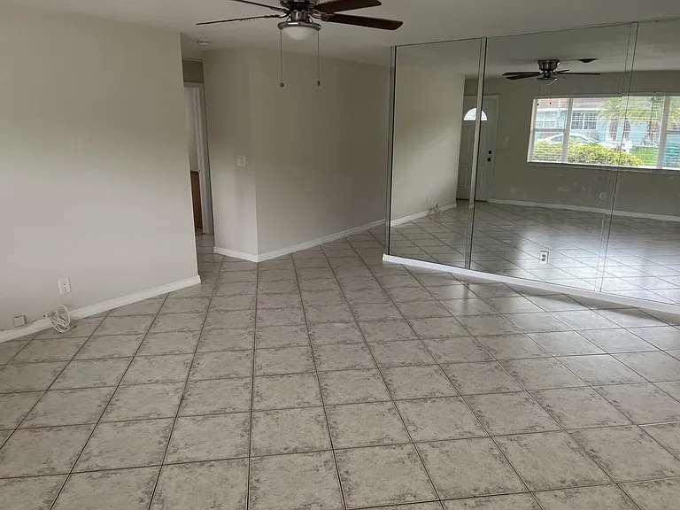 9432 SW 52nd Ct — Photo 9