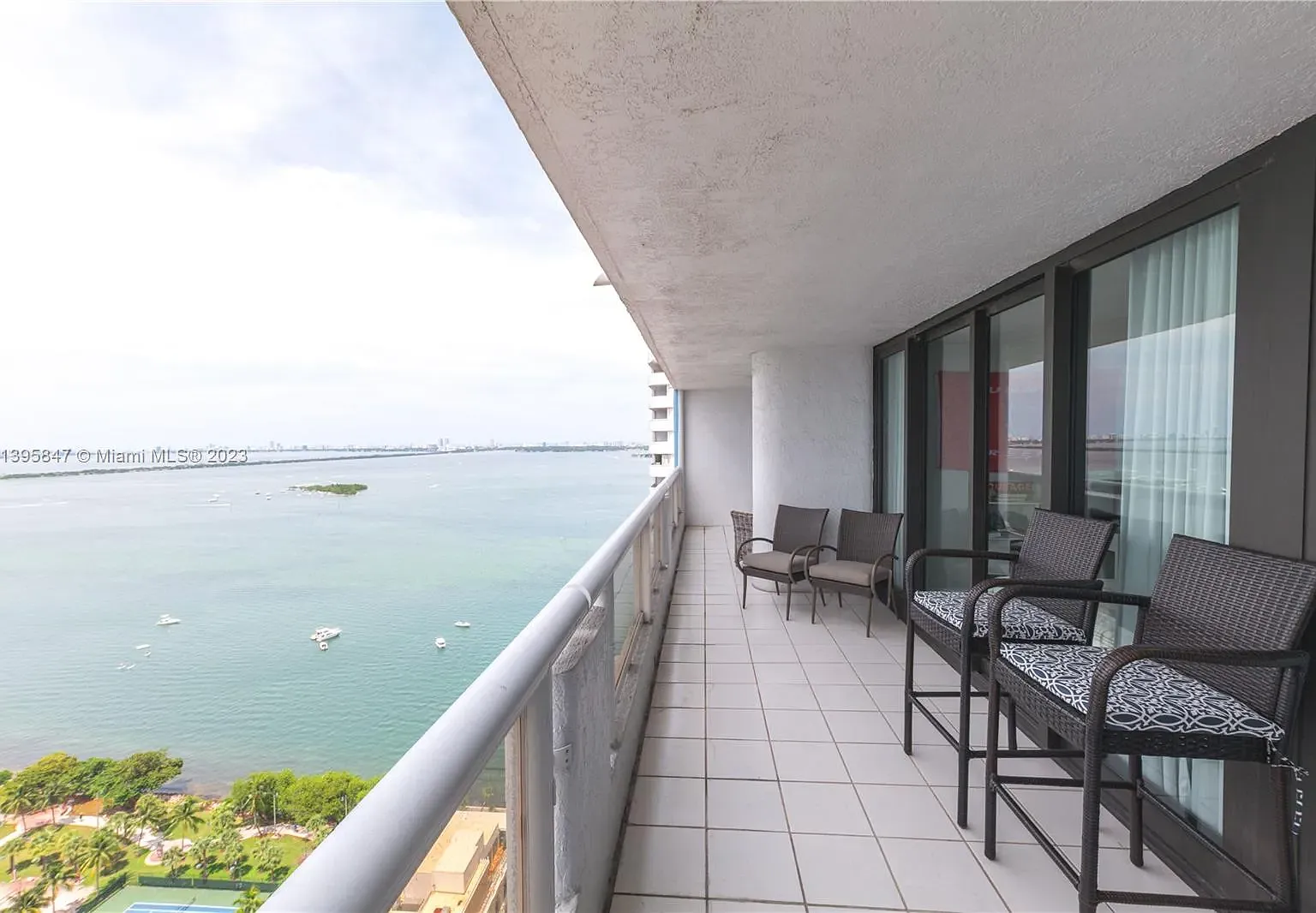 3 bed, 1602 sqft, $5,800 — Photo 1