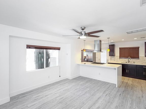 4th image of 3500 W 27th St