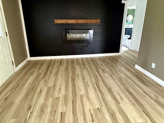 3rd image of 4923 Pottershop Rd