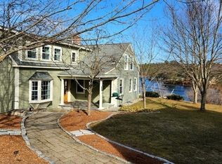 119 High St, Upton, MA 01568