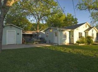 916 E 49th 1/2 St, Austin, TX 78751