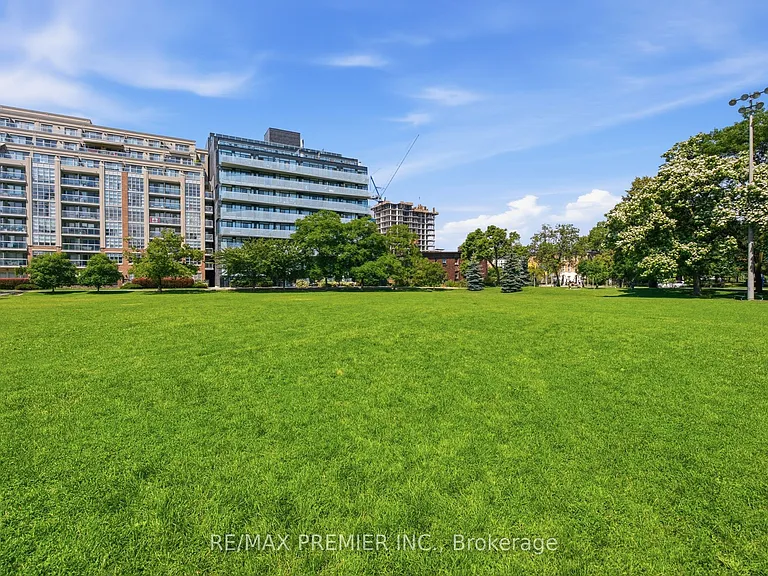 25 Stafford St #407 — Photo 40