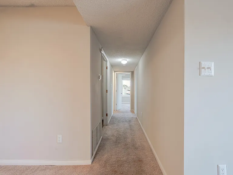Laurel Pines — Photo 14