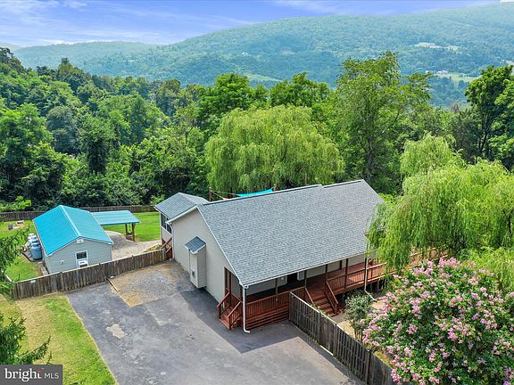 4th image of 211 Apple Orchard Dr