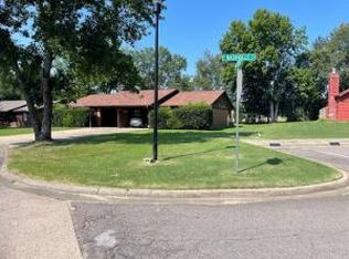 1213-1215 N University Dr, Russellville, AR 72801