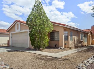 9460 N Albatross Dr, Tucson, AZ 85742