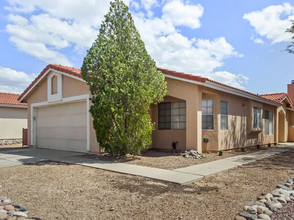 9460 N Albatross Dr, Tucson, AZ 85742