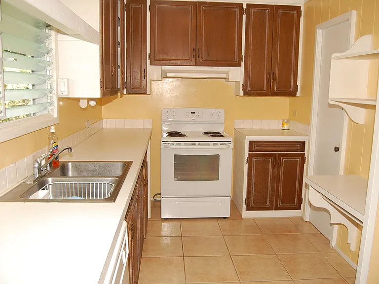 178 Kuukama St — Photo 9